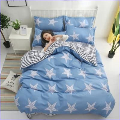 Housse de Couette Bleue et étoiles